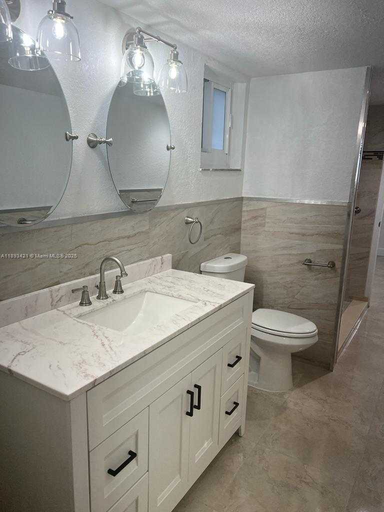Small Image of 2670 WEST 76TH ST #101, Hialeah Number 17