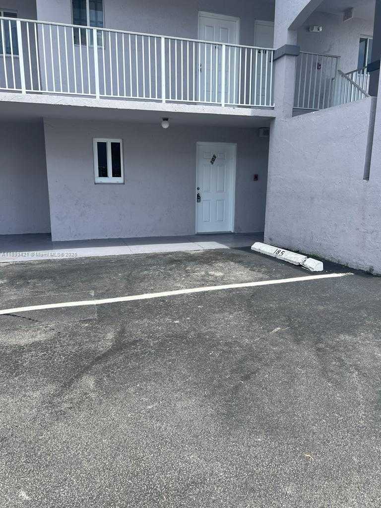 Small Image of 2670 WEST 76TH ST #101, Hialeah Number 34