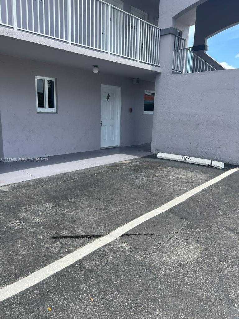 Small Image of 2670 WEST 76TH ST #101, Hialeah Number 35
