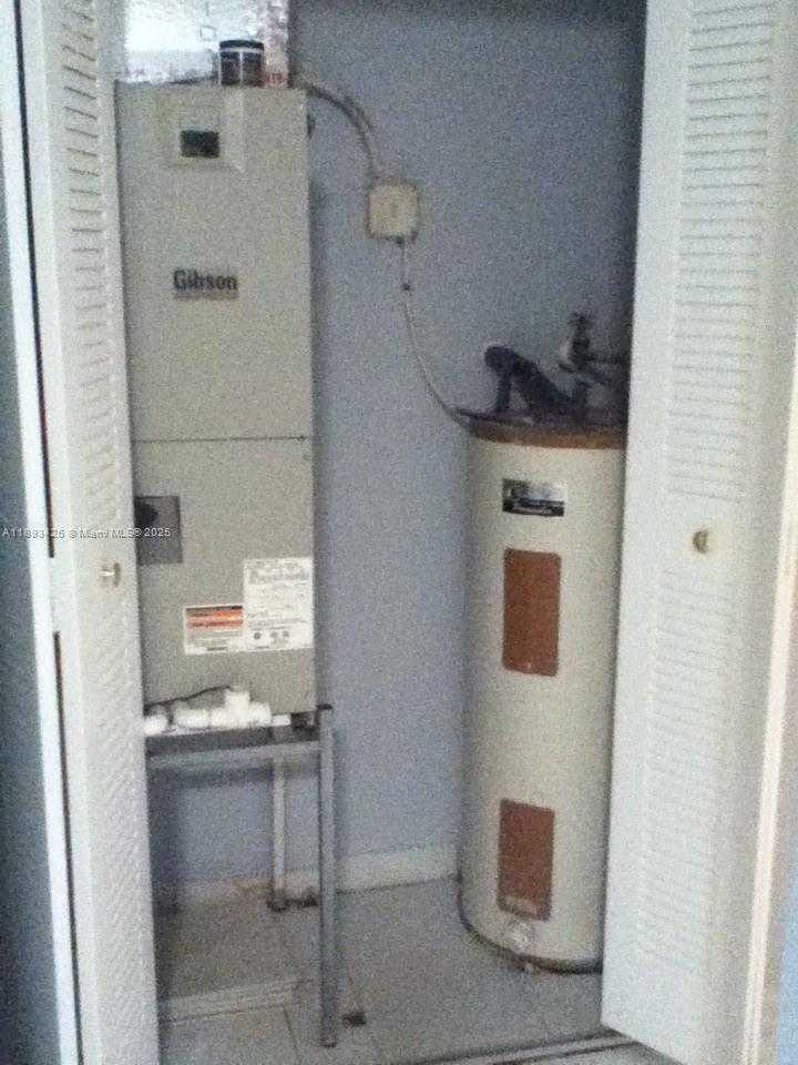 Small Image of 4920 NORTH WEST 79TH AVE #307, Doral Number 6