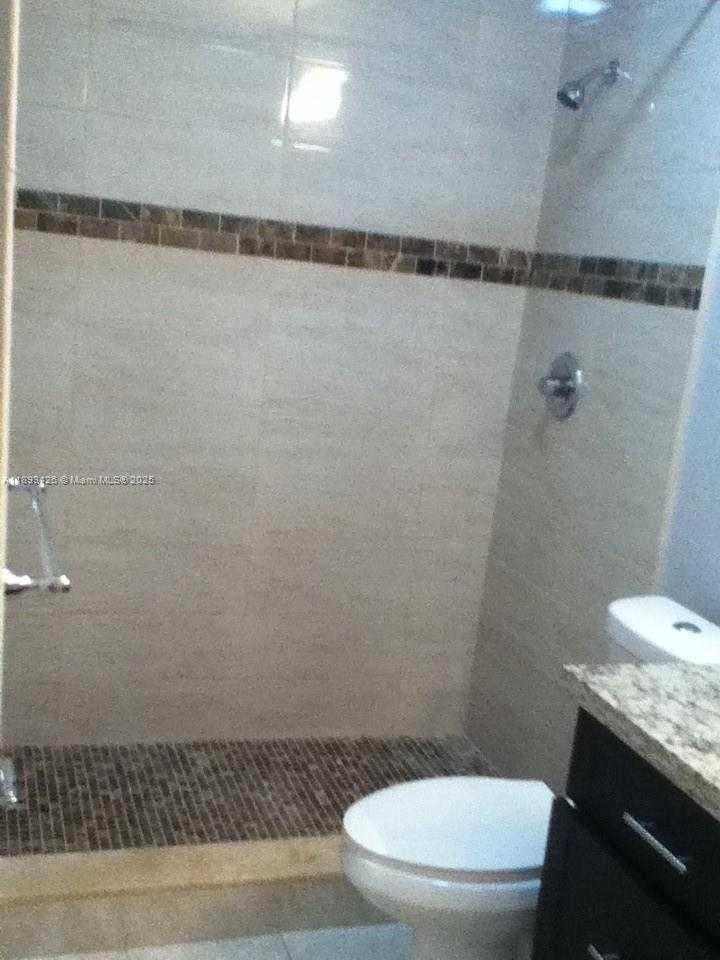 Small Image of 4920 NORTH WEST 79TH AVE #307, Doral Number 7