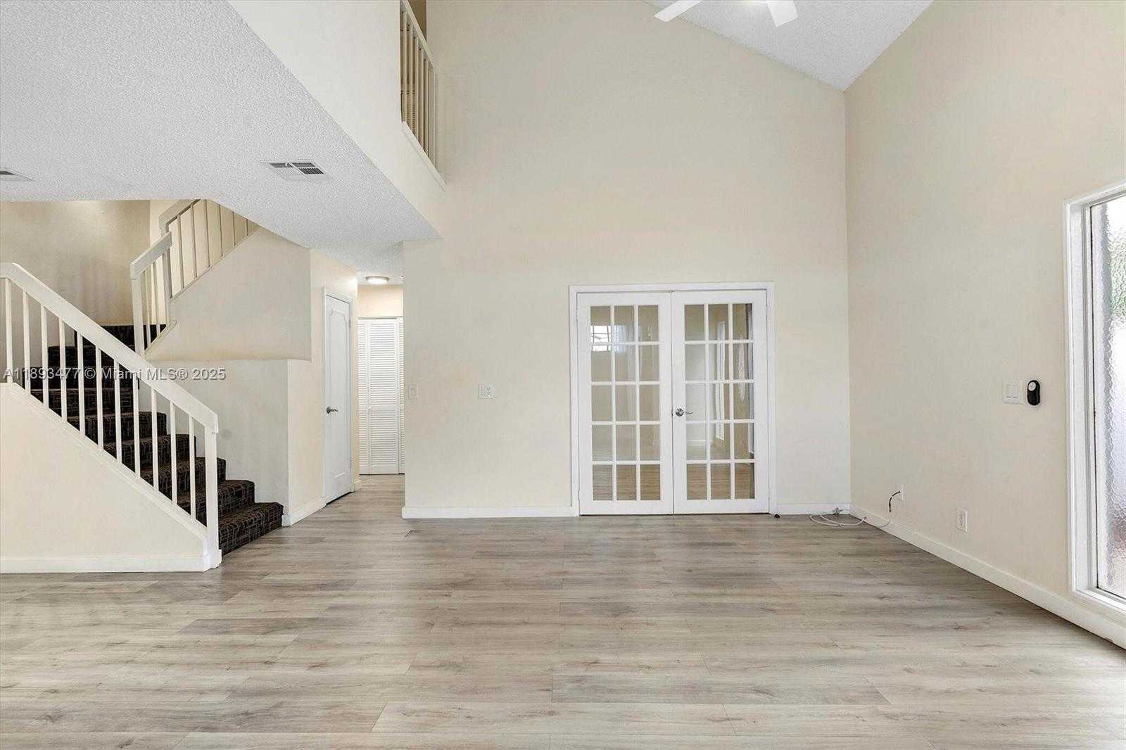 Small Image of 20937 BAY CT #115, Aventura Number 10