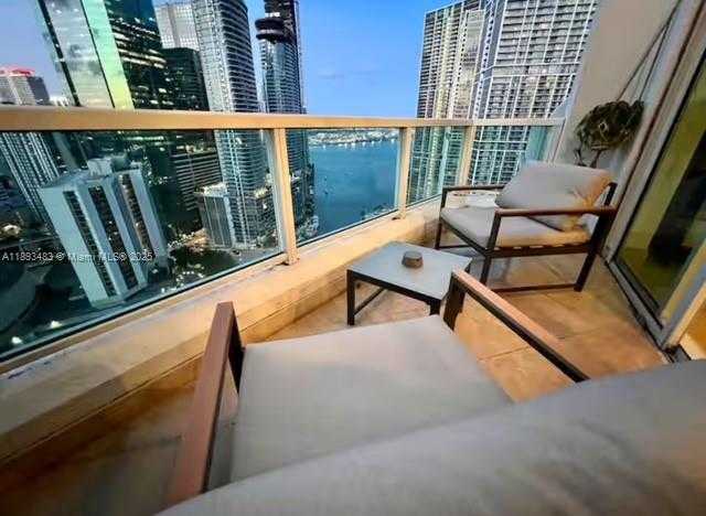 Small Image of 41 SOUTH EAST 5TH ST #1905, Miami Number 24
