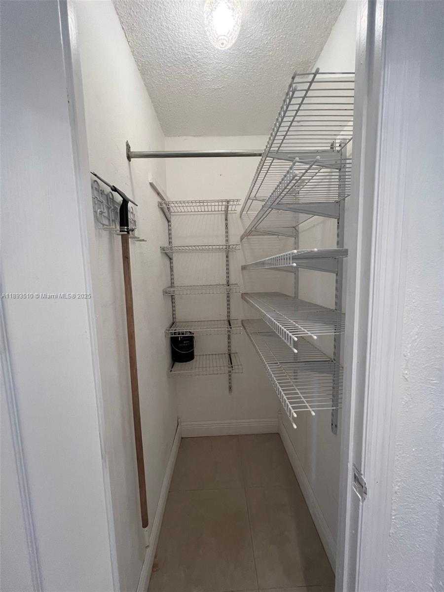 Small Image of 401 OCEAN DR #311, Miami Beach Number 7