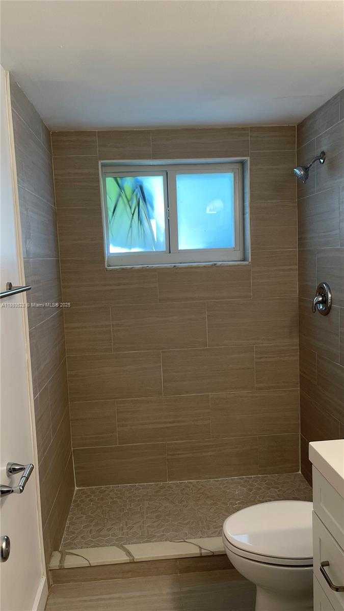 Small Image of 7830 CAMINO REAL #k-107, Miami Number 9