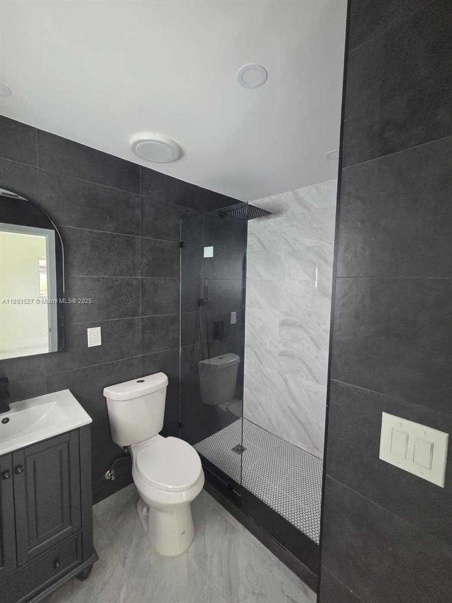 Small Image of 2615 NORTH WEST 62ND AVE #2615, Margate Number 13