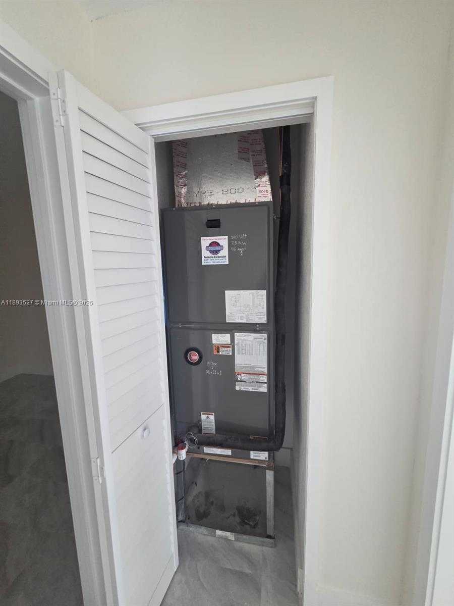 Small Image of 2615 NORTH WEST 62ND AVE #2615, Margate Number 14