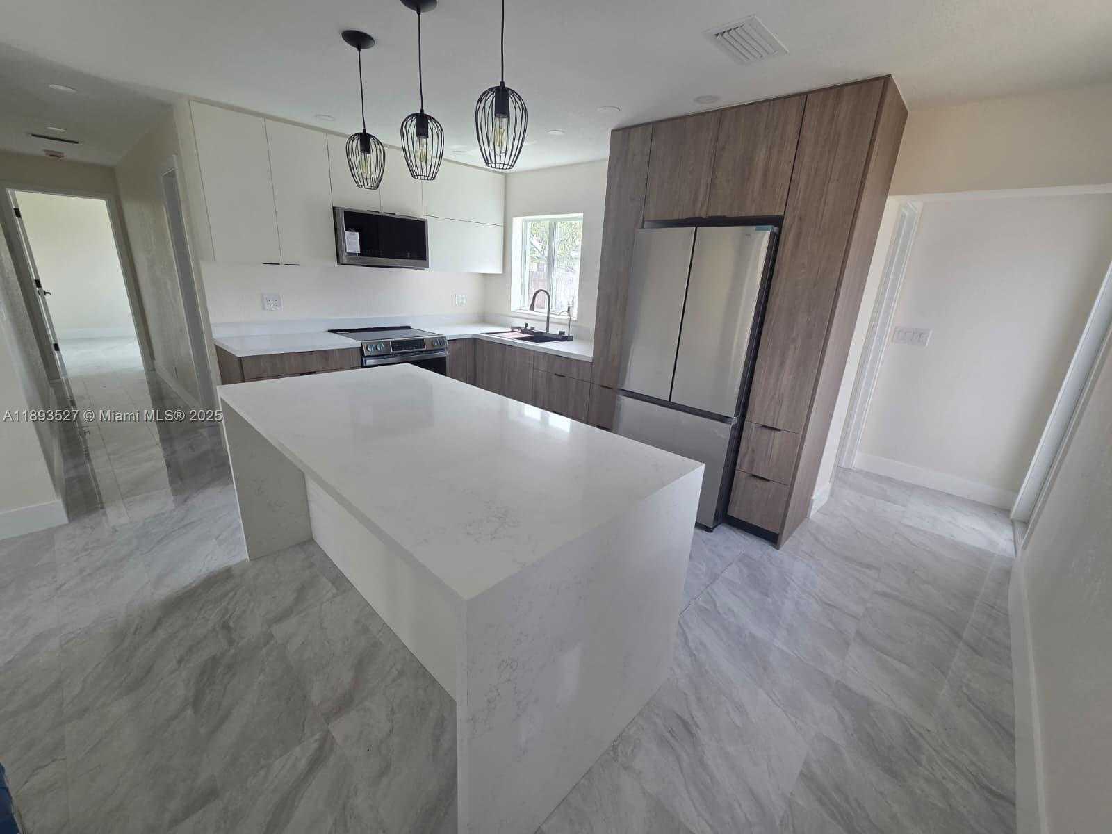 Small Image of 2615 NORTH WEST 62ND AVE #2615, Margate Number 4