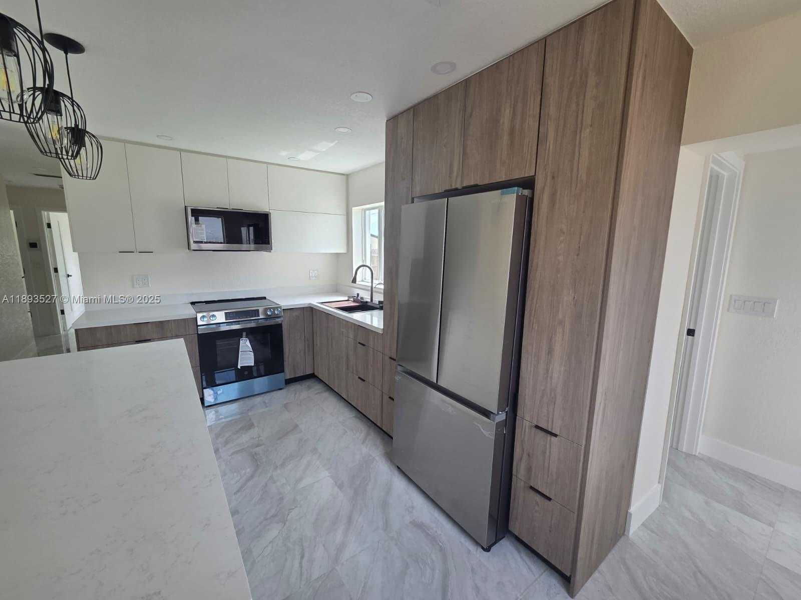 Small Image of 2615 NORTH WEST 62ND AVE #2615, Margate Number 5