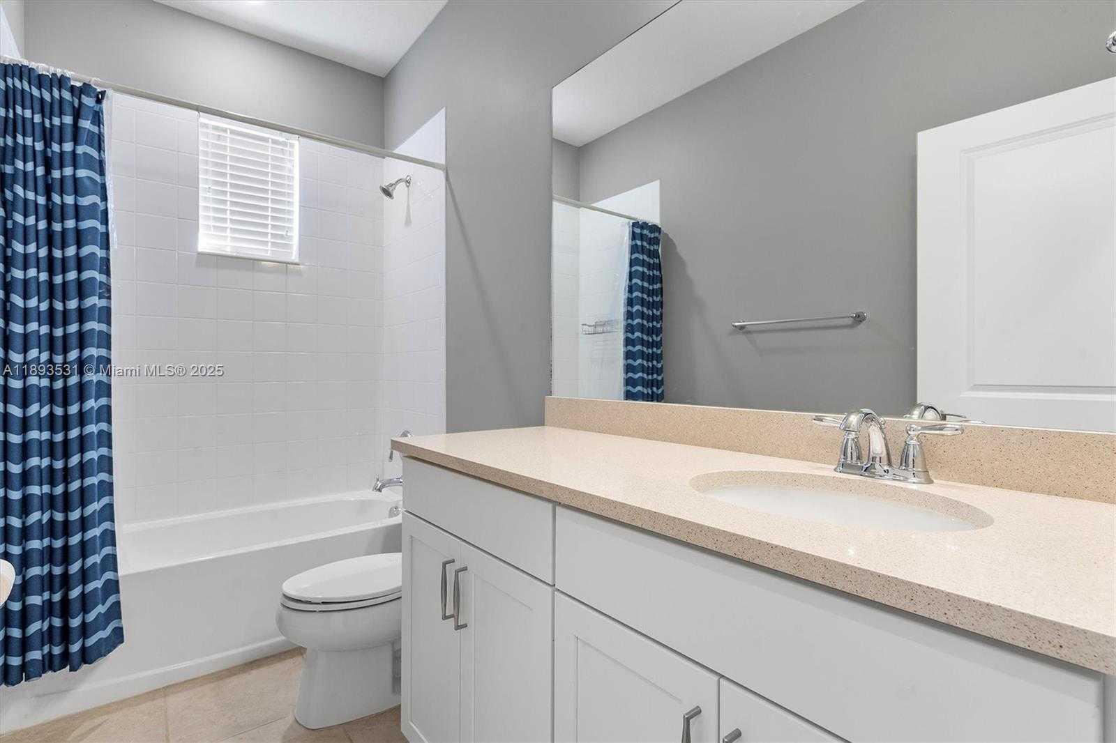 Small Image of 1240 EUCALYPTUS DR #1, Hollywood Number 12