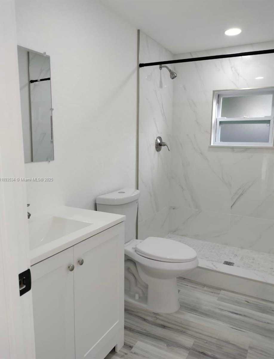 Small Image of 1062 NORTH WEST 25TH ST, Miami Number 5