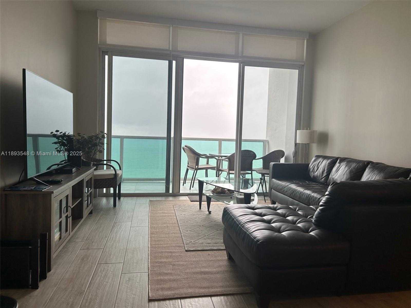 Small Image of 100 BAYVIEW DR #PH08, Sunny Isles Beach Number 15
