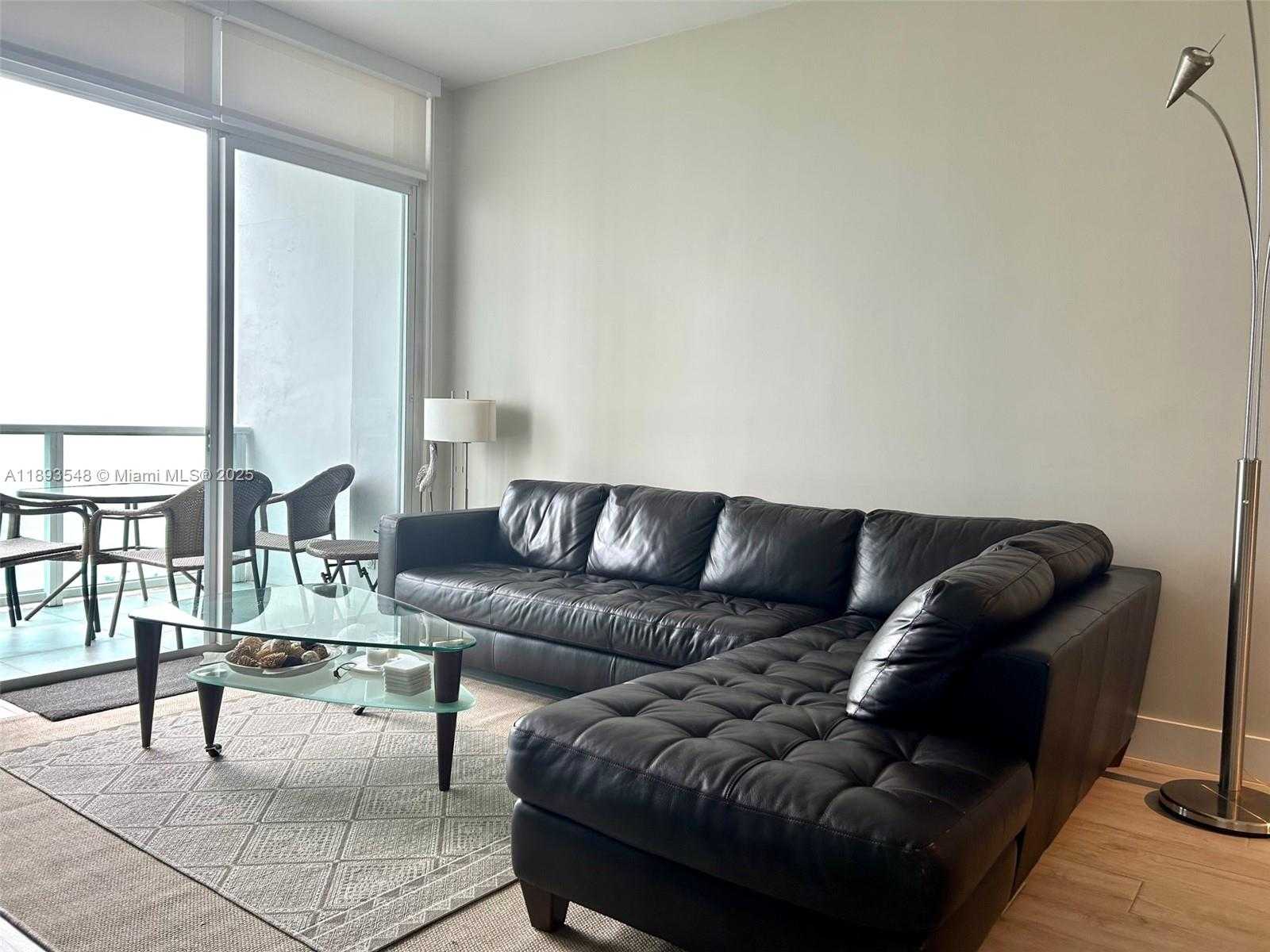 Small Image of 100 BAYVIEW DR #PH08, Sunny Isles Beach Number 17