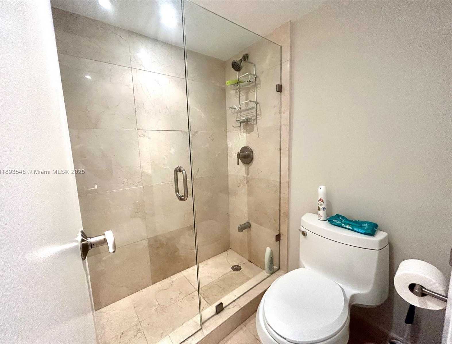 Small Image of 100 BAYVIEW DR #PH08, Sunny Isles Beach Number 29