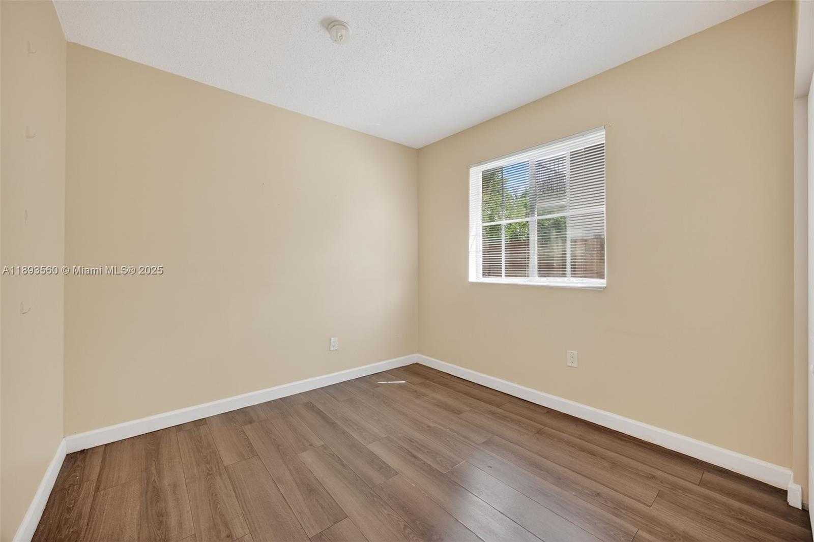 Small Image of 4281 NORTH EAST 16TH ST, Homestead Number 24