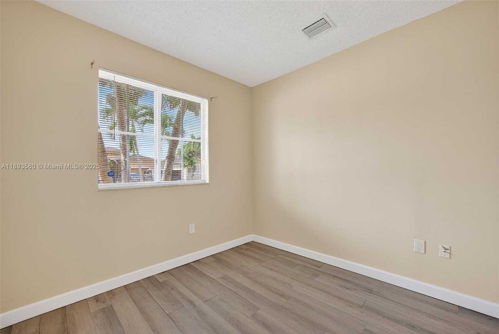 Small Image of 4281 NORTH EAST 16TH ST, Homestead Number 28