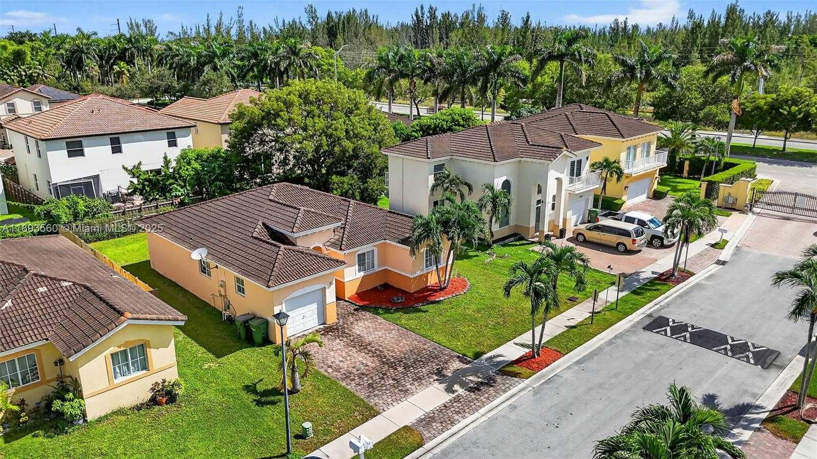Small Image of 4281 NORTH EAST 16TH ST, Homestead Number 40