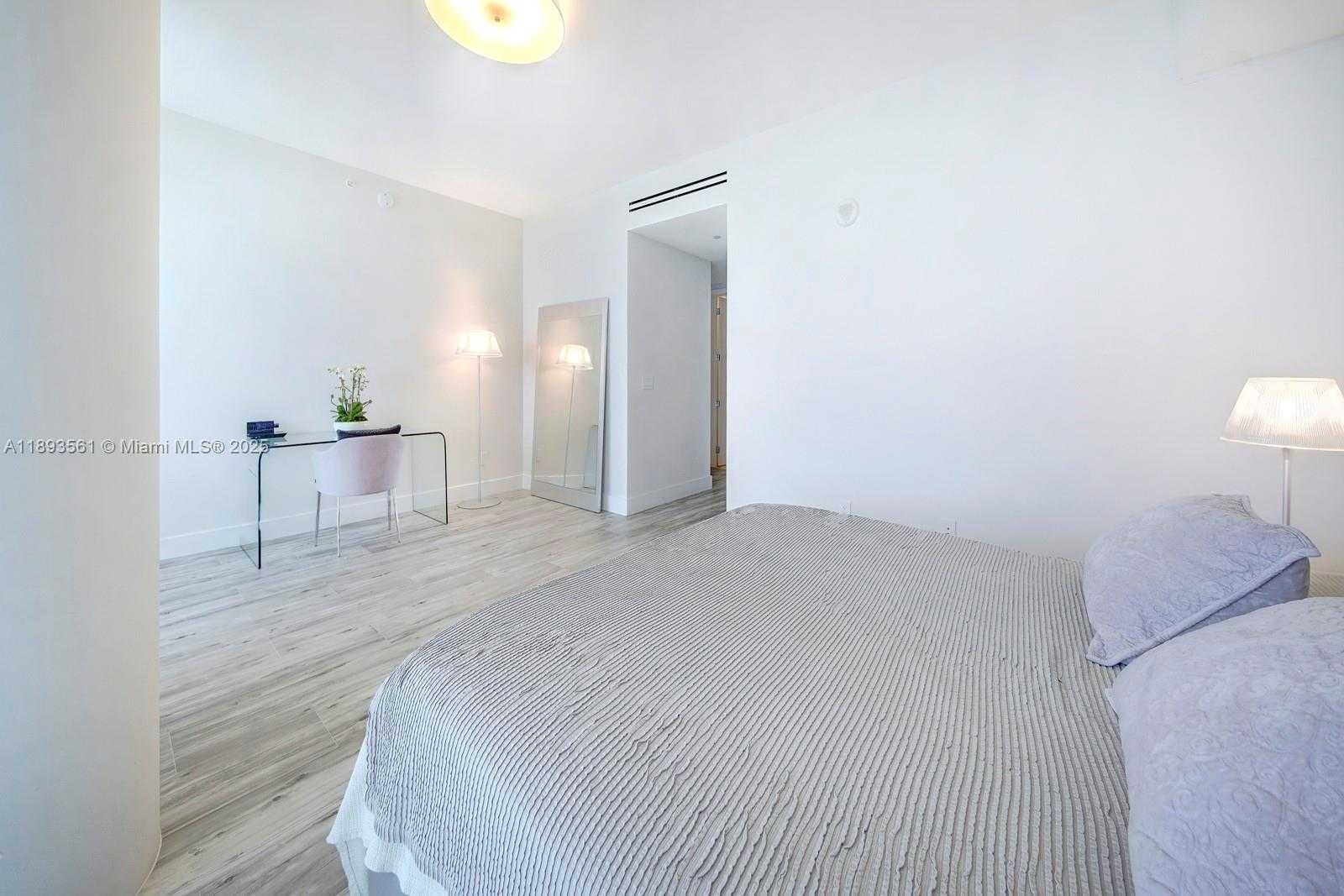 Small Image of 10203 COLLINS AVE #1502, Bal Harbour Number 13