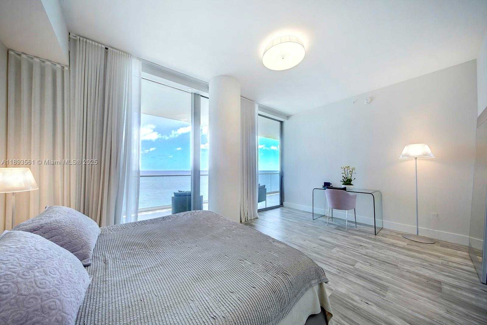 Small Image of 10203 COLLINS AVE #1502, Bal Harbour Number 14