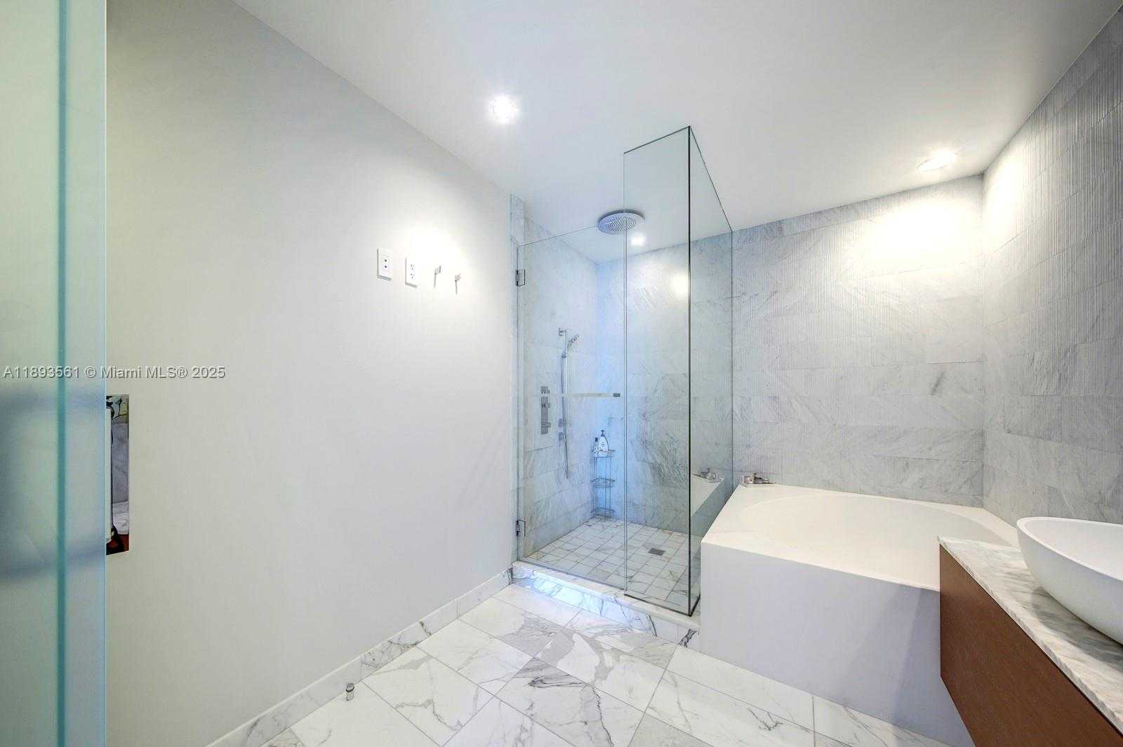 Small Image of 10203 COLLINS AVE #1502, Bal Harbour Number 18