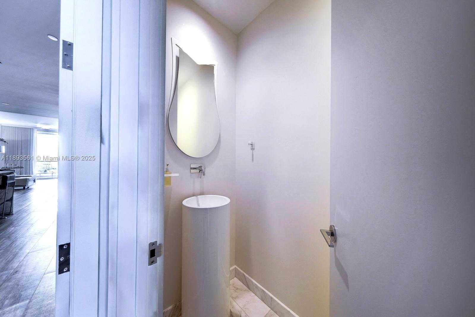 Small Image of 10203 COLLINS AVE #1502, Bal Harbour Number 21