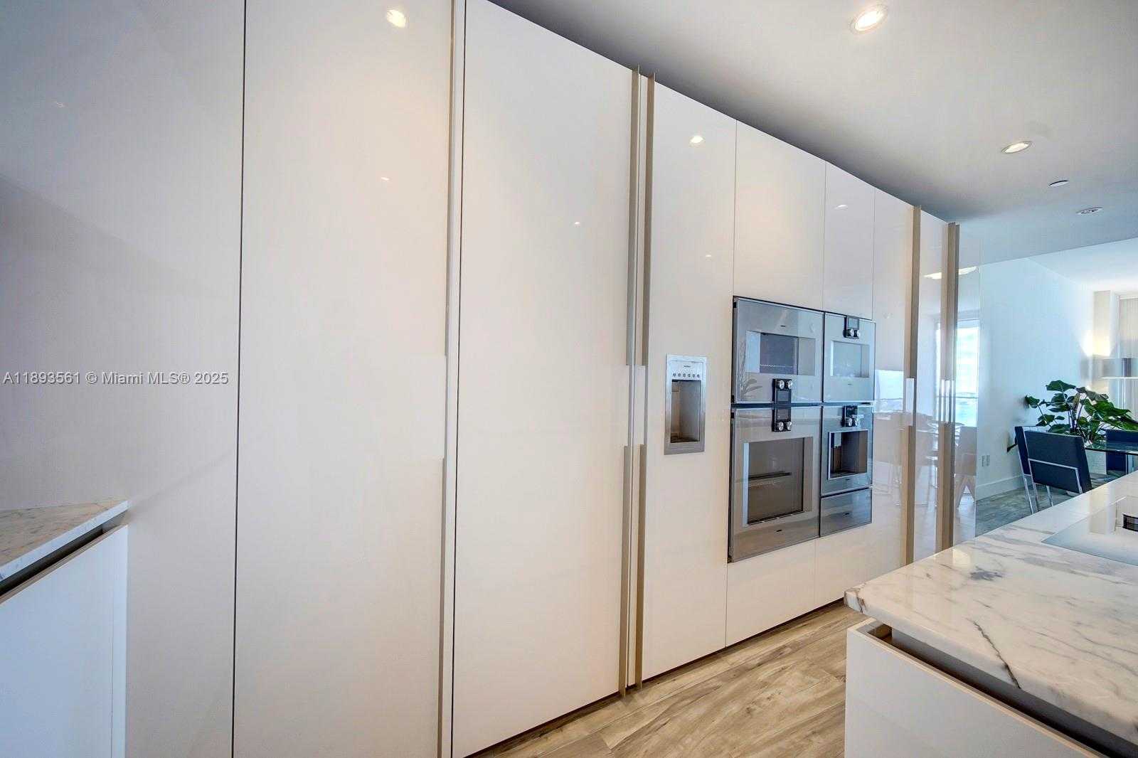 Small Image of 10203 COLLINS AVE #1502, Bal Harbour Number 24