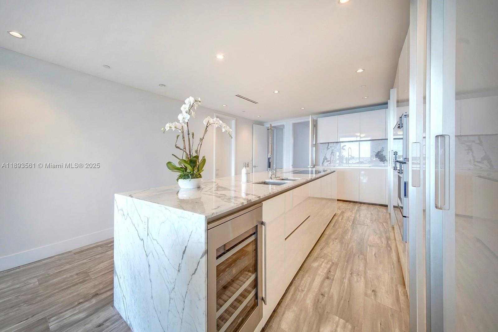 Small Image of 10203 COLLINS AVE #1502, Bal Harbour Number 27