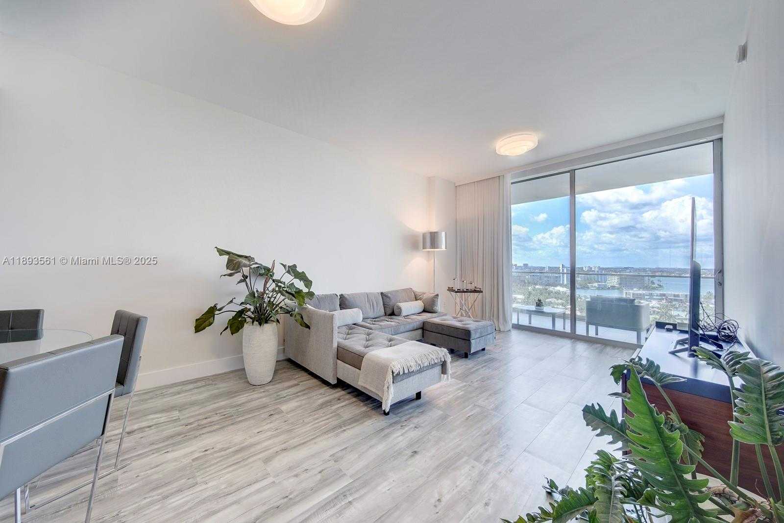 Small Image of 10203 COLLINS AVE #1502, Bal Harbour Number 29
