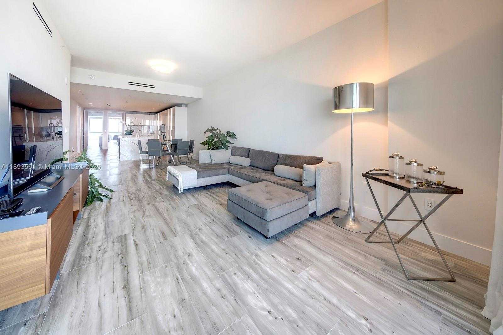 Small Image of 10203 COLLINS AVE #1502, Bal Harbour Number 31