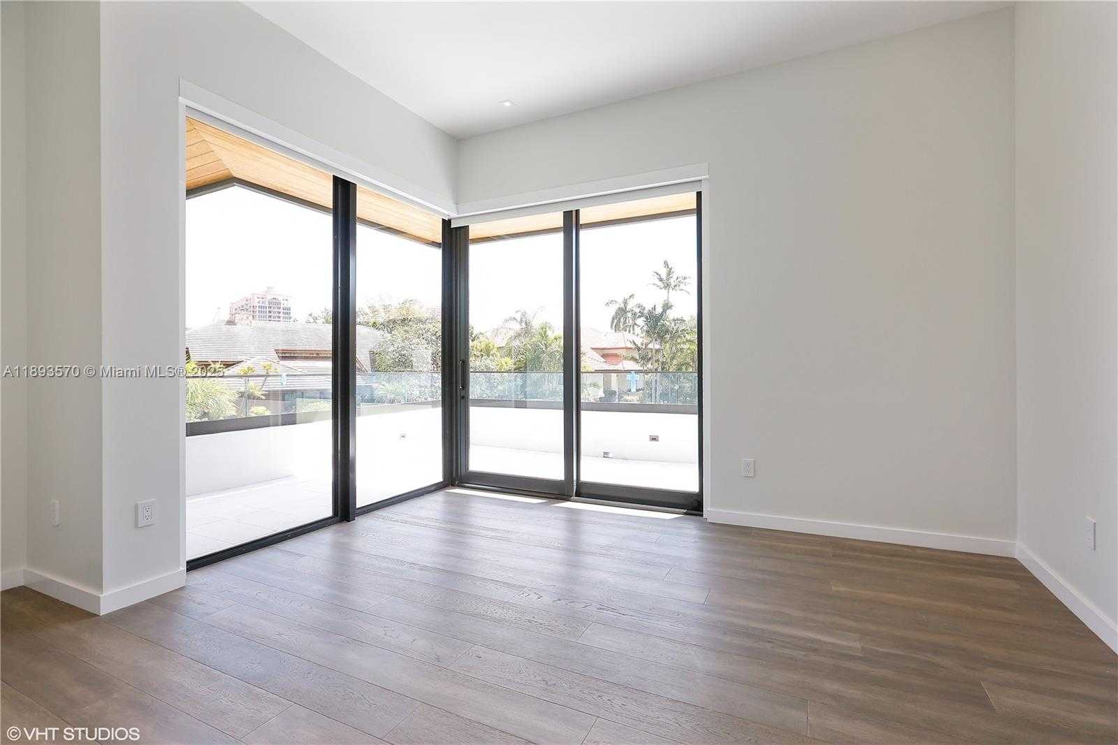 Small Image of 7015 MIRA FLORES AVE, Coral Gables Number 17