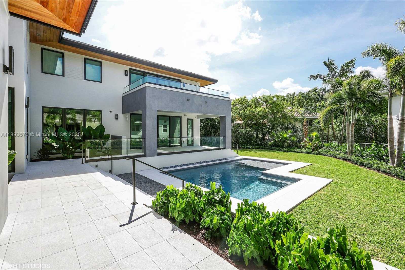 Small Image of 7015 MIRA FLORES AVE, Coral Gables Number 29