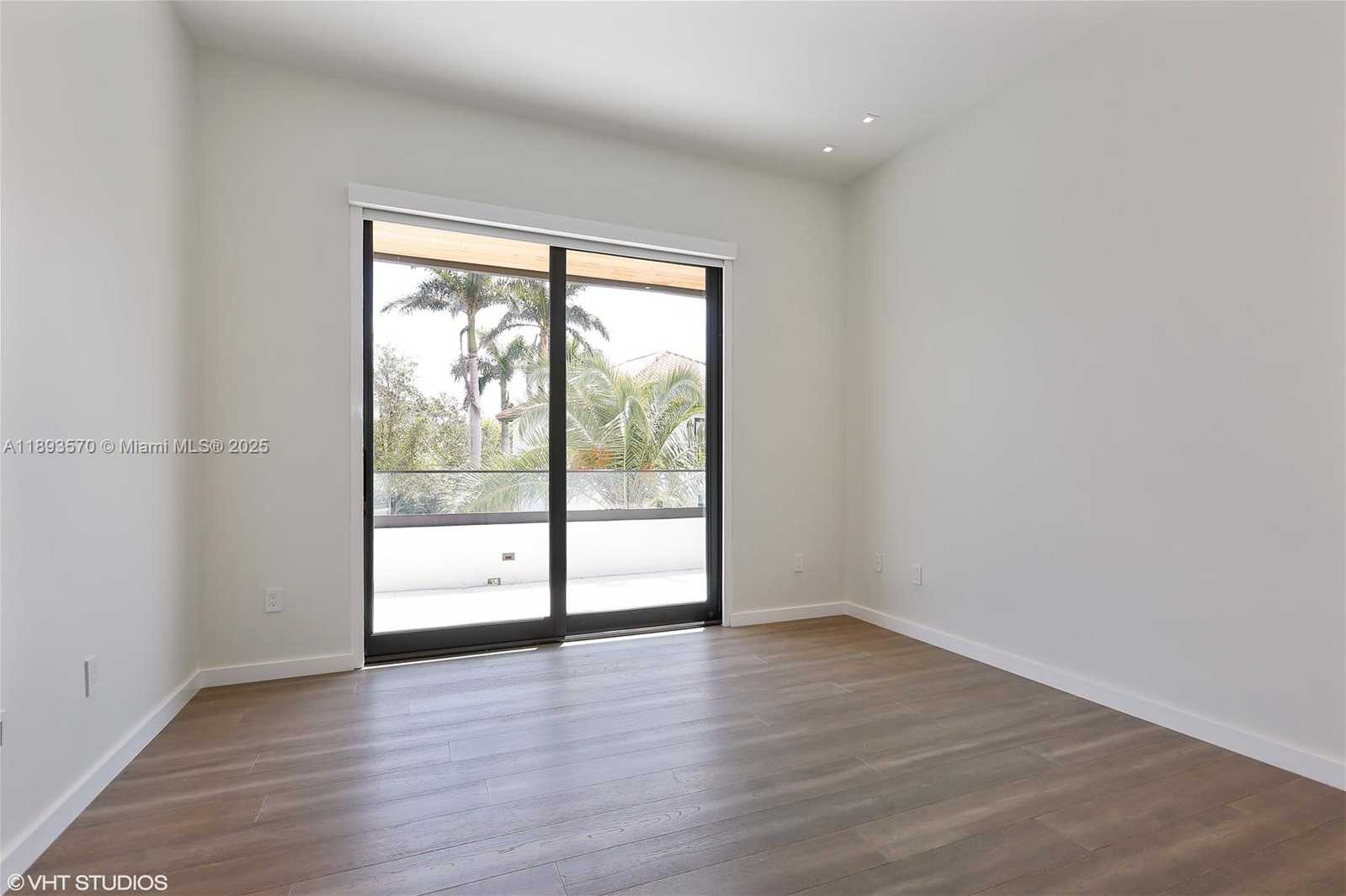 Small Image of 7015 MIRA FLORES AVE, Coral Gables Number 32