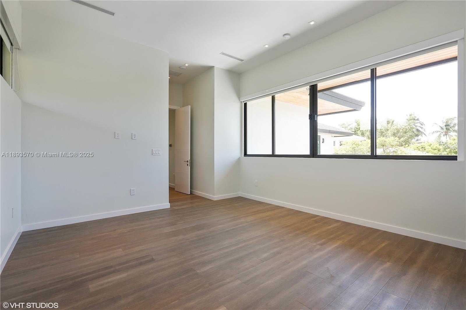Small Image of 7015 MIRA FLORES AVE, Coral Gables Number 33