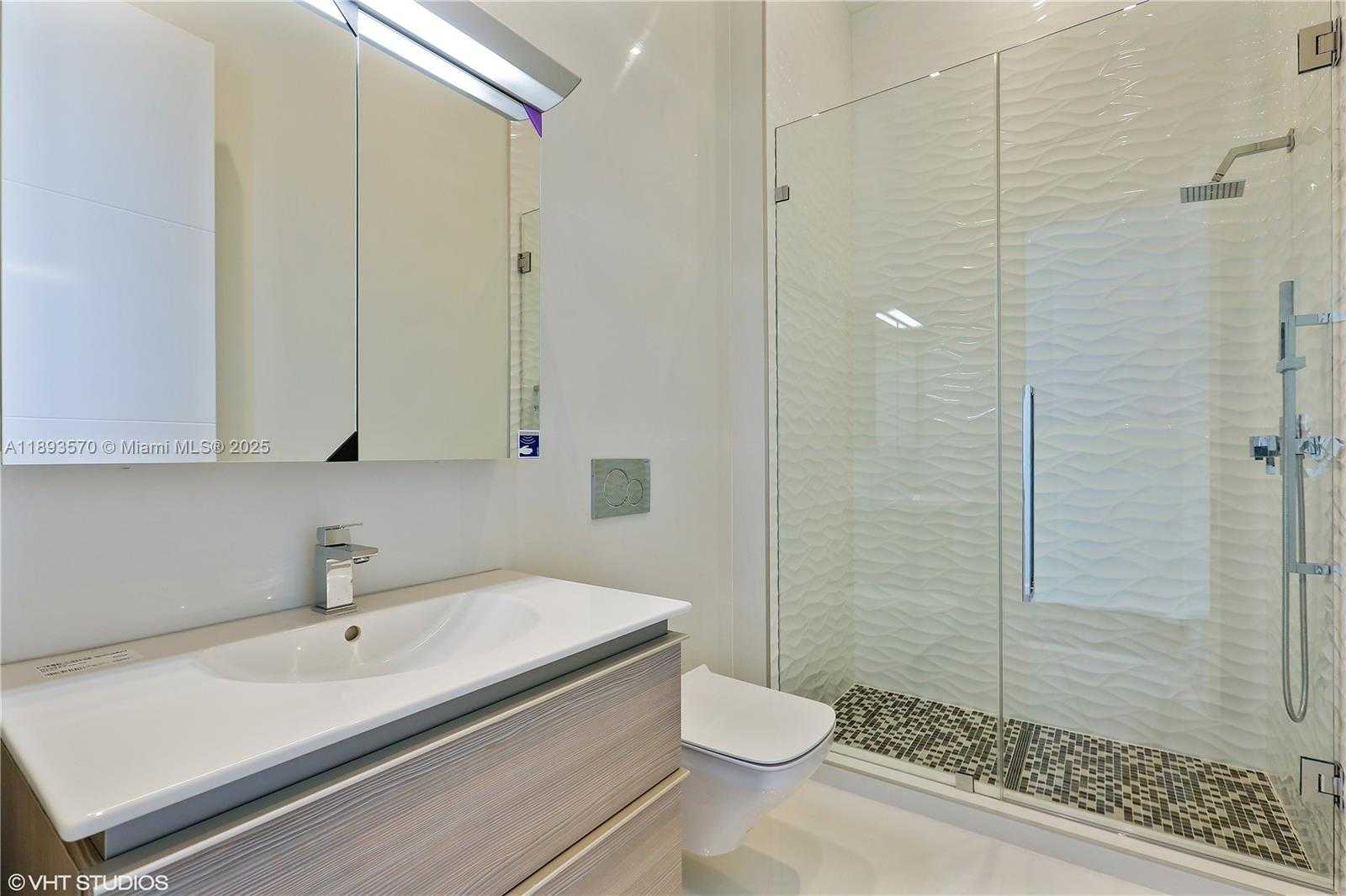 Small Image of 7015 MIRA FLORES AVE, Coral Gables Number 37