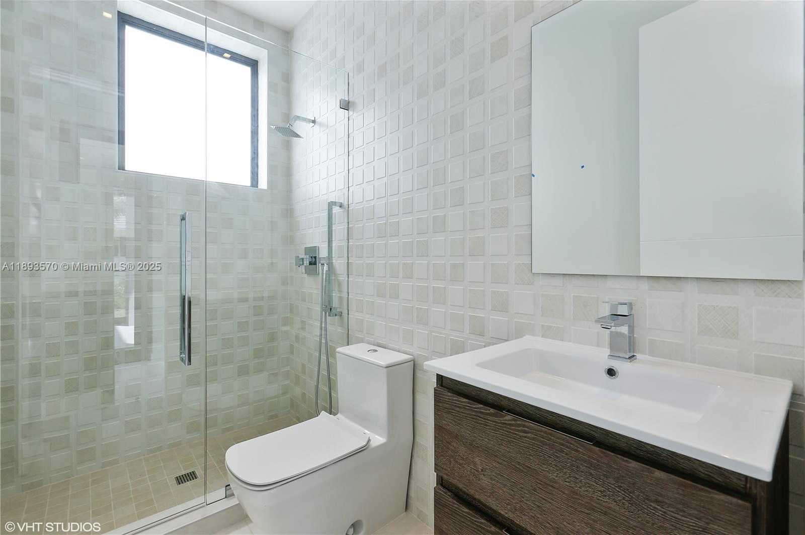 Small Image of 7015 MIRA FLORES AVE, Coral Gables Number 38