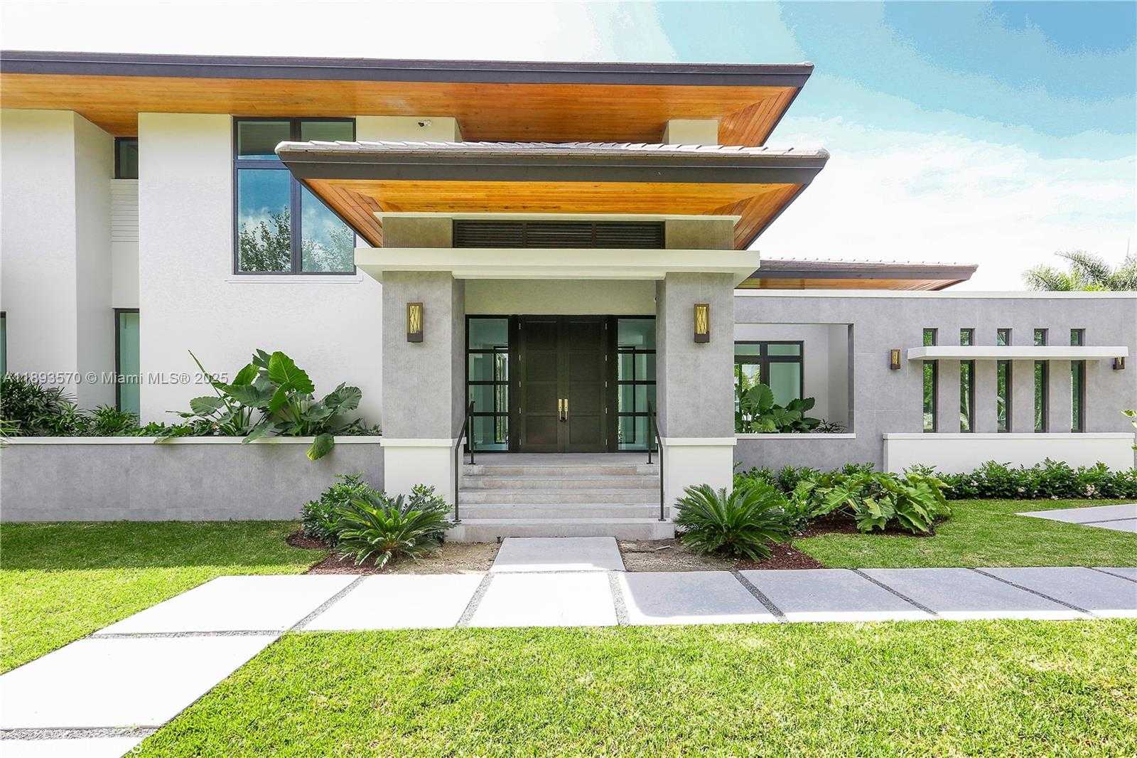 Small Image of 7015 MIRA FLORES AVE, Coral Gables Number 4