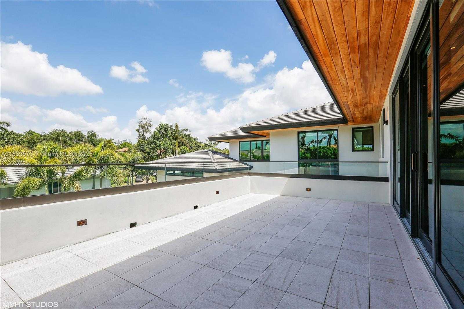 Small Image of 7015 MIRA FLORES AVE, Coral Gables Number 41