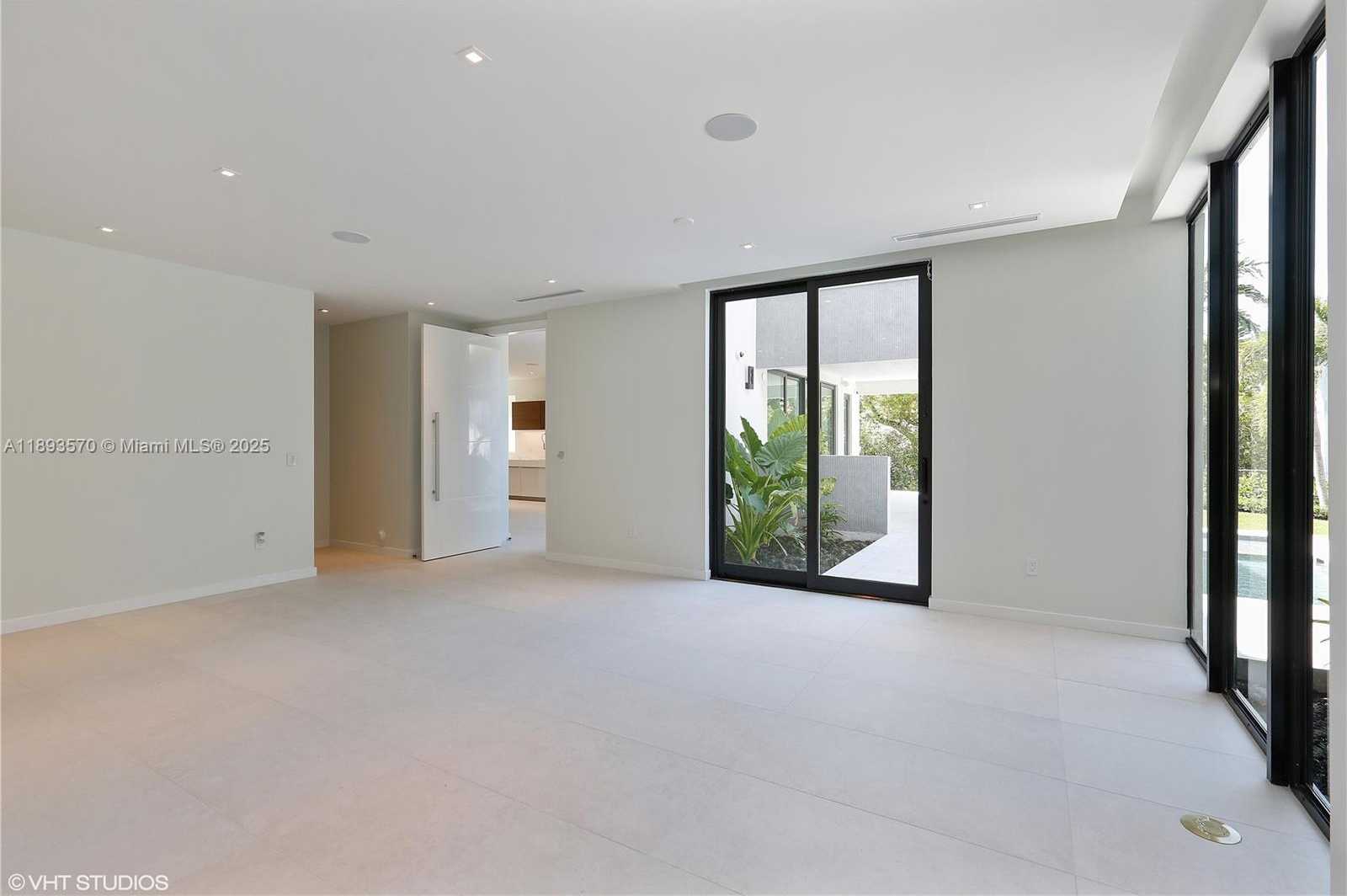 Small Image of 7015 MIRA FLORES AVE, Coral Gables Number 8