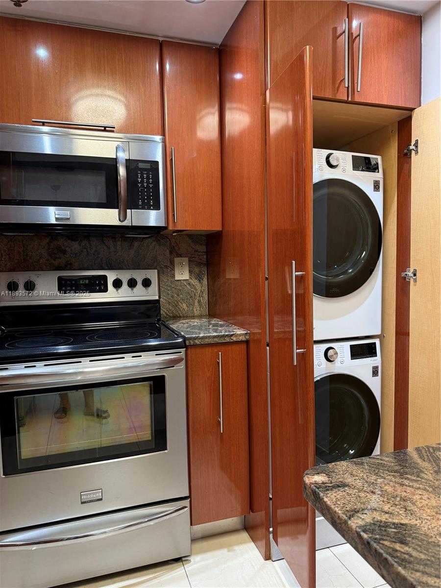 Small Image of 210 174TH ST #1103, Sunny Isles Beach Number 9