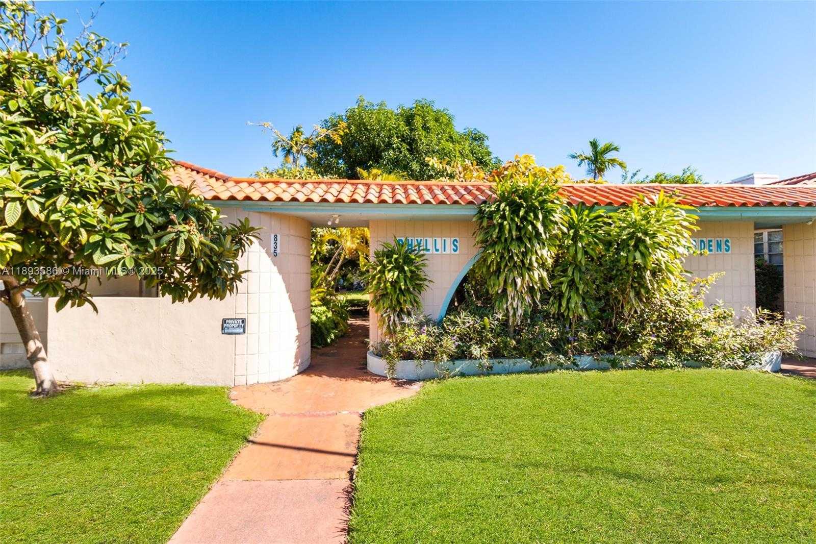 Small Image of 835 ALTON RD #7, Miami Beach Number 12