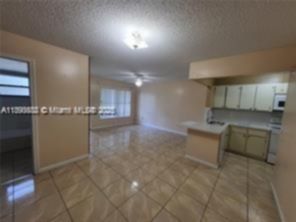 Small Image of Hialeah Number 10
