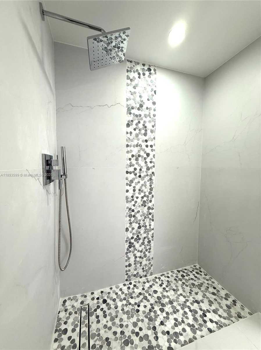 Small Image of 210 174TH ST #1804, Sunny Isles Beach Number 10