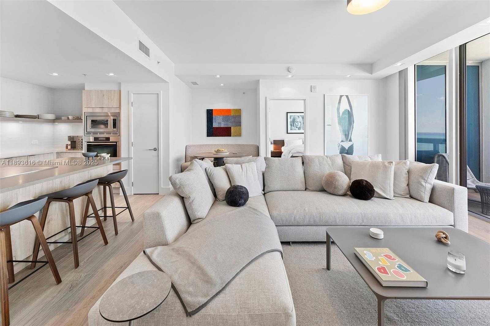 Small Image of 6899 COLLINS AVE #2601, Miami Beach Number 12