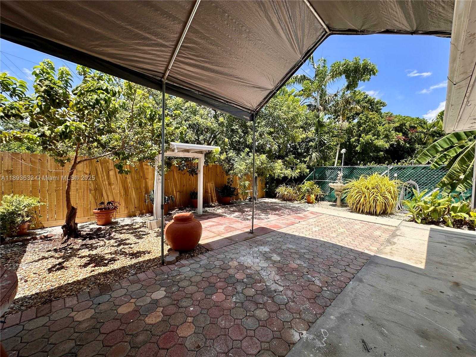 Small Image of 3952 SOUTH WEST 136TH AVE #1, Miami Number 15