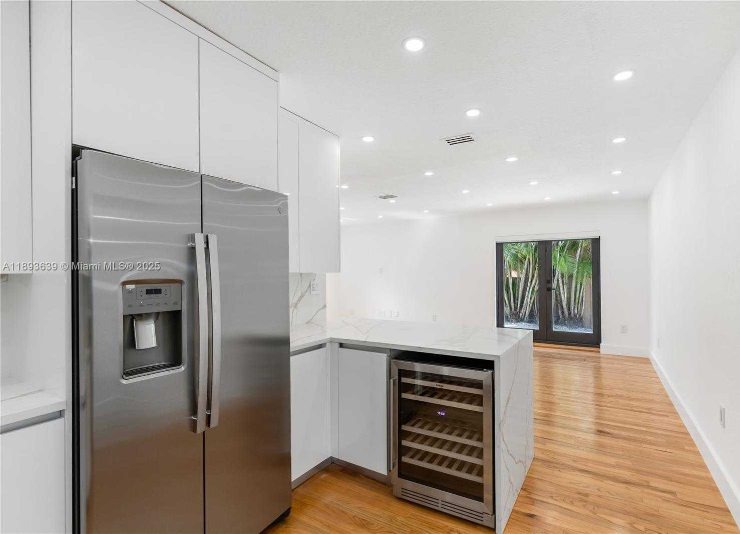 Small Image of 6731 SOUTH WEST 33RD ST, Miami Number 20