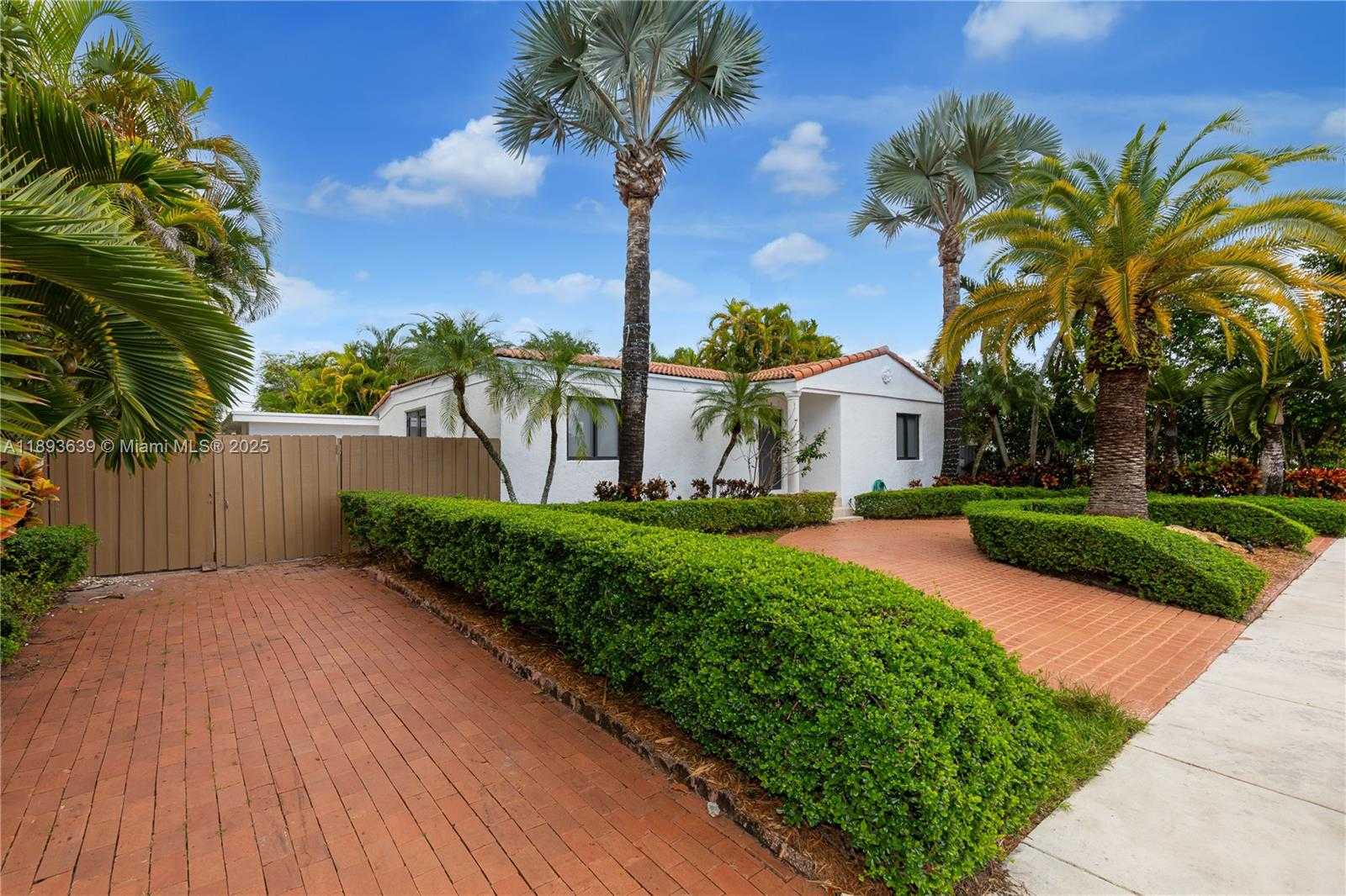 Small Image of 6731 SOUTH WEST 33RD ST, Miami Number 4