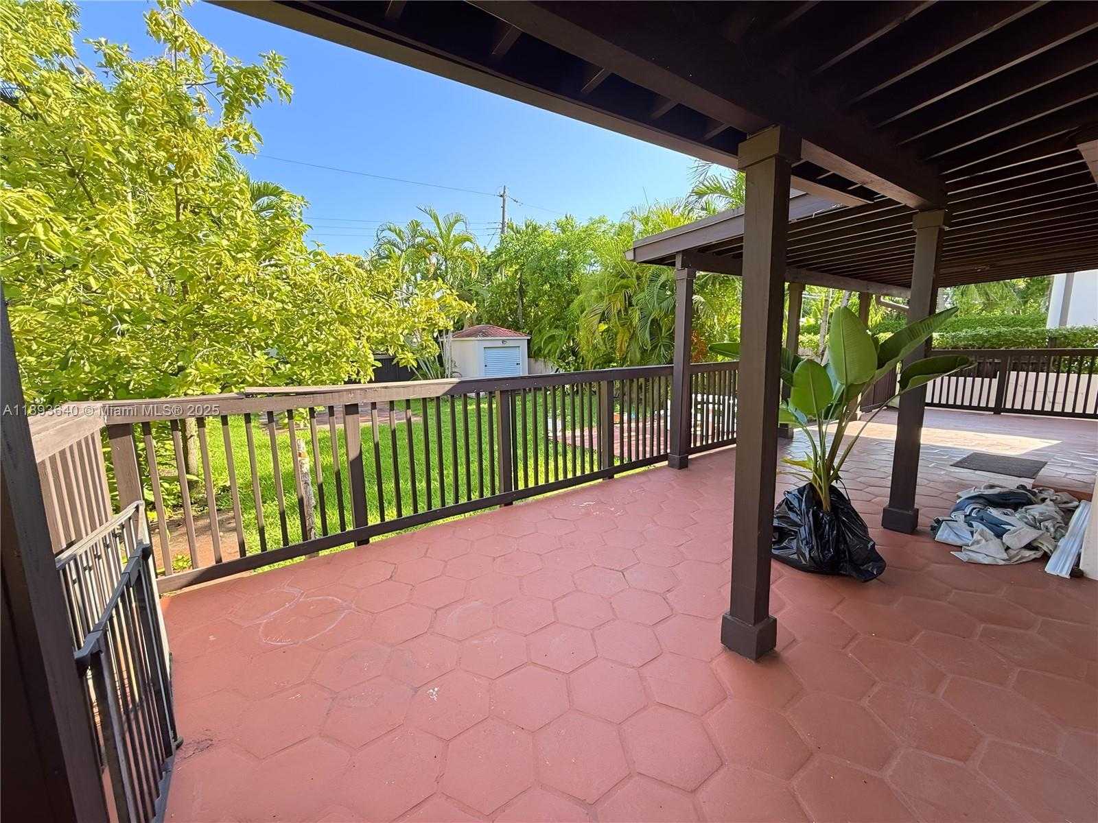 Small Image of 1500 SOUTH WEST 18TH ST, Miami Number 17