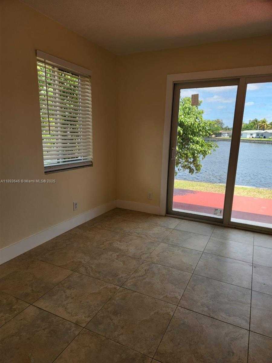 Small Image of 6807 NORTH WEST 58TH CT #6807, Tamarac Number 10