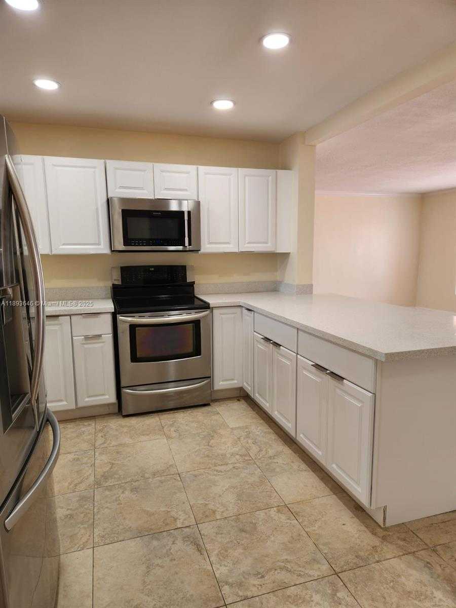 Small Image of 6807 NORTH WEST 58TH CT #6807, Tamarac Number 8