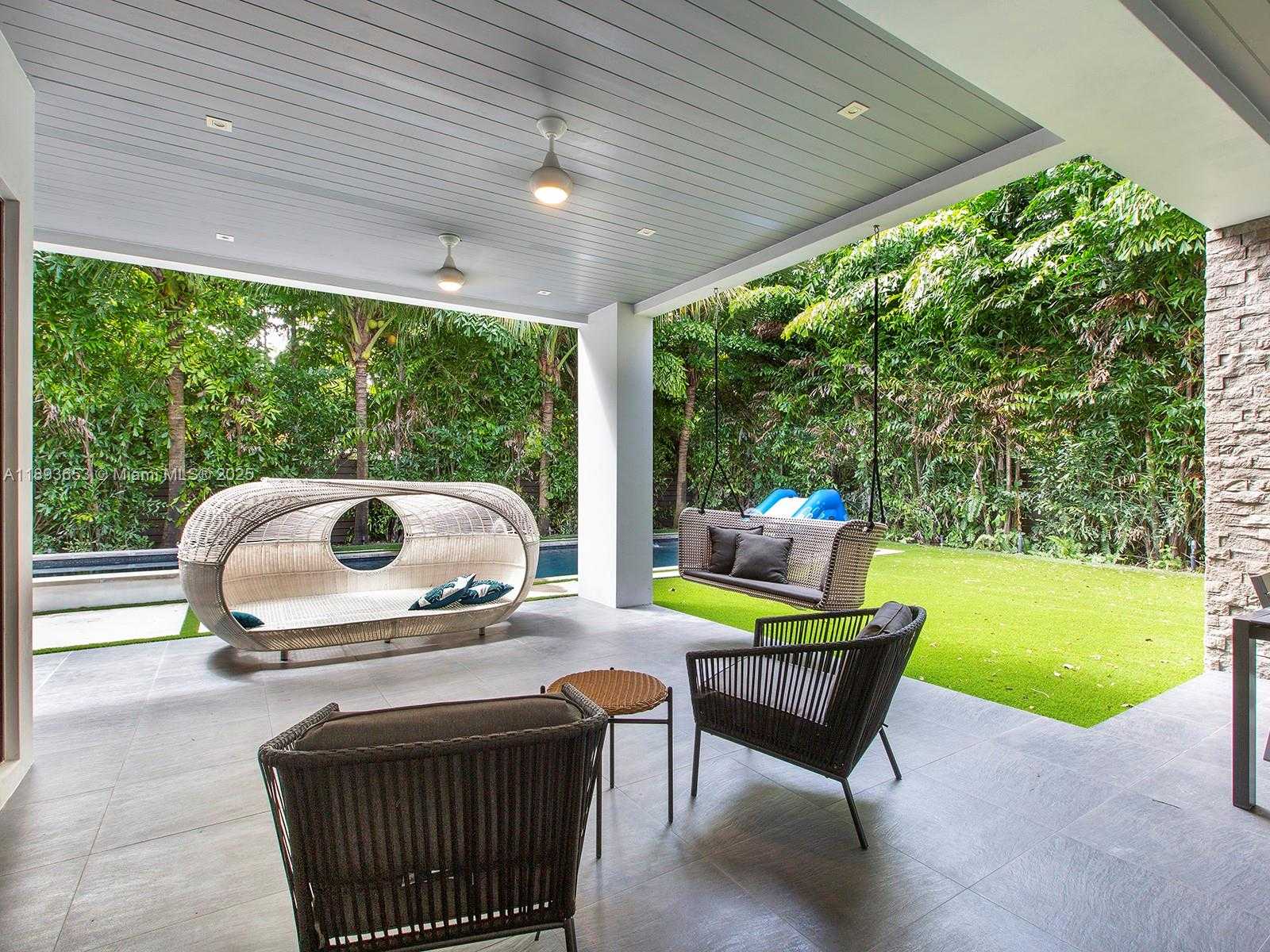 Small Image of 7500 SOUTH WEST 57TH CT, South Miami Number 12